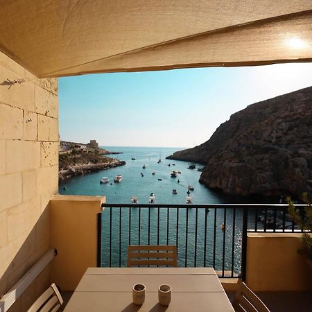 Seafront Duplex Penthouse With Terrace Overlooking Xlendi Bay Exterior photo