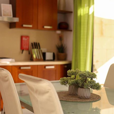 Seafront Duplex Penthouse With Terrace Overlooking Xlendi Bay Exterior photo